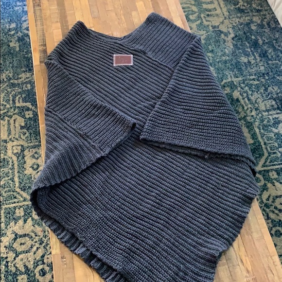 Melon Poncho | Poshmark